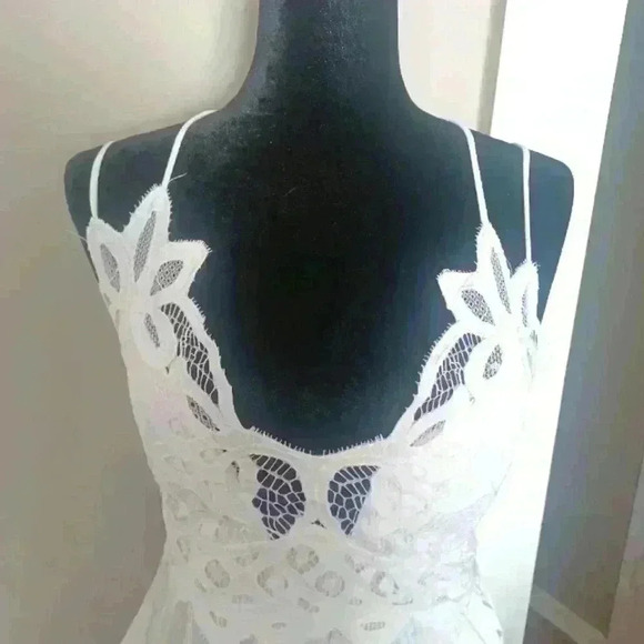 J for Justify Womens White Lace Peplum Tank M - Picture 5 of 14